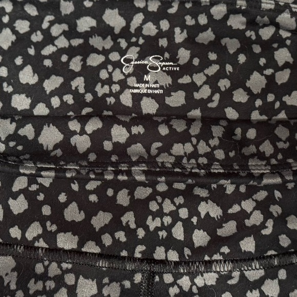 Jessica Simpson Sleep Black and Gray Animal Print Activewear Medium Leggings - Picture 2 of 2